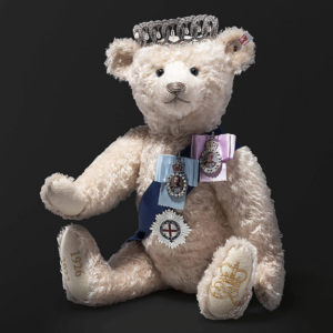Queen Memorial Tribute Steiff