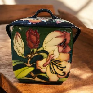 Pen Carrow Biscuit Barrel Moorcroft