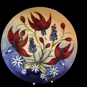 Year plate 2001 Moorcroft